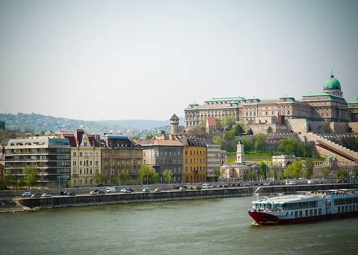 Kahwa * Budapest